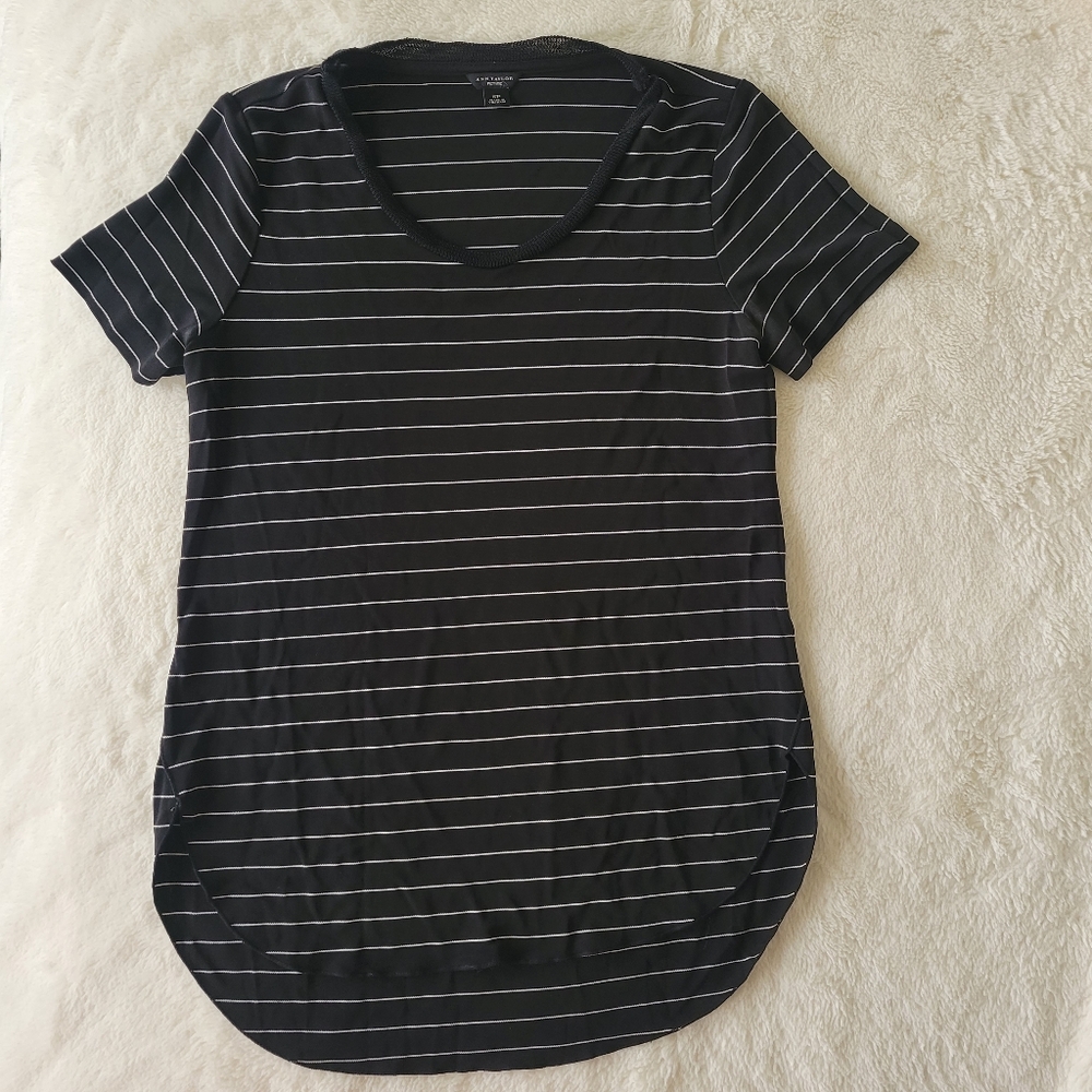 Ann Taylor Black Striped Petite Small T-shirt